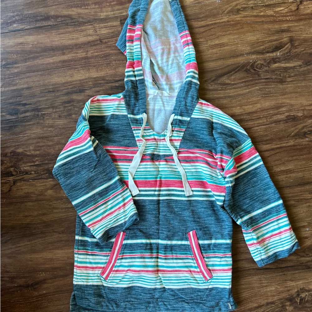 XS woolrich sweatshirt; 3/4 Sleeve Beach Attire